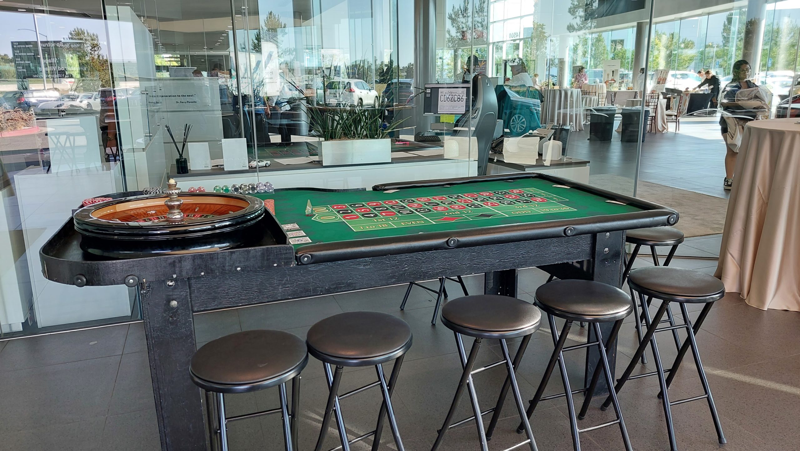 Roulette Table With Stools